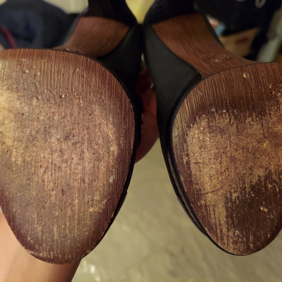 NOT FOR SALE. CHANEL PUMP SHOES. - Picture 8 of 8